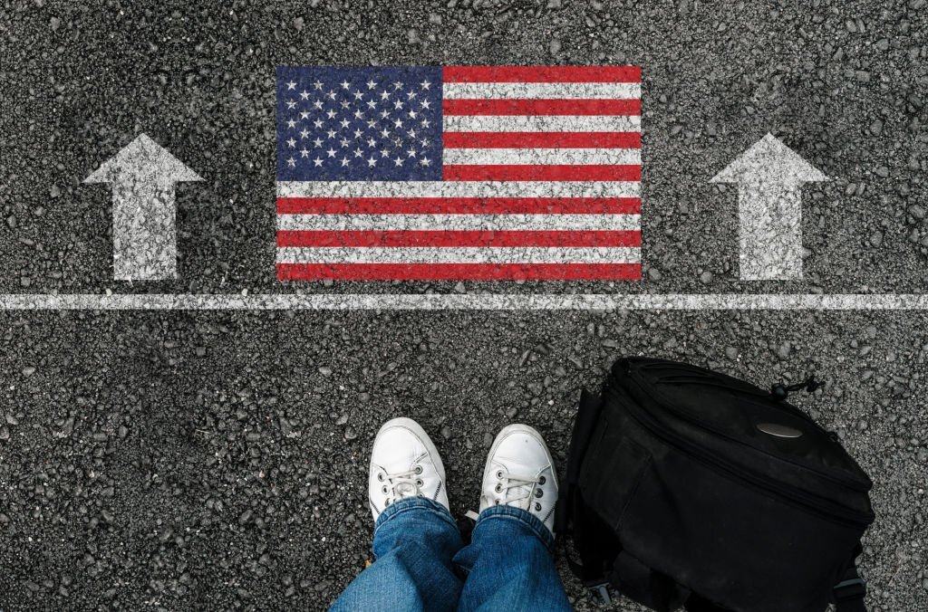 ТОП-6 помилок, через які українцям відмовляють у візі до США